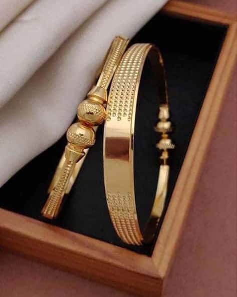 Women Gold Plated Bangle Set