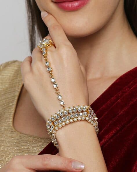 BDP20-Kundan-Studded Bracelet with Finger Chain