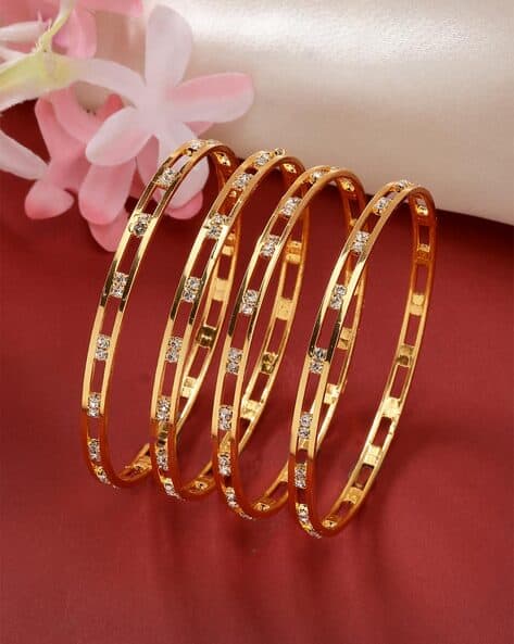 Women Set of 4 Gold-Plated Stone-Studded Bangles