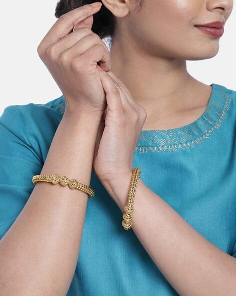 peora_gold_set_of_2_gold-plated_kada_bangles.jpg